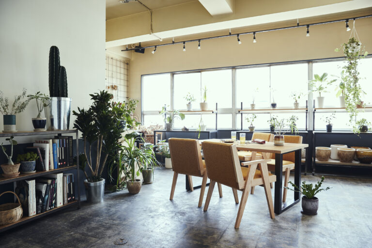 おしゃれな社員食堂デザインのアイデア|ランチを楽しくする家具の導入事例15選 | 飲食店家具・オフィス家具・ホテル家具 ・キッズ家具・店舗家具 ...