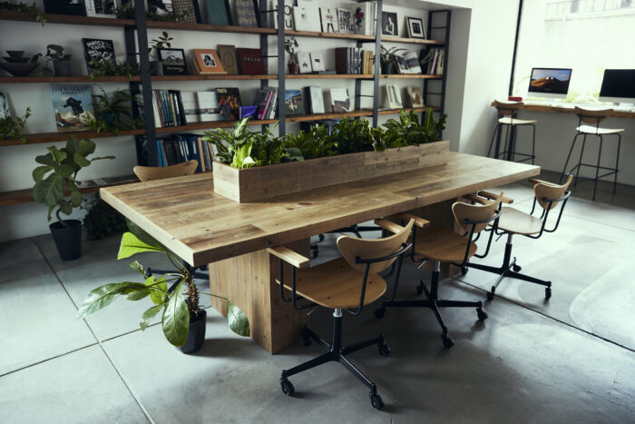 フリーアドレス オフィス テーブル チェア 店舗家具