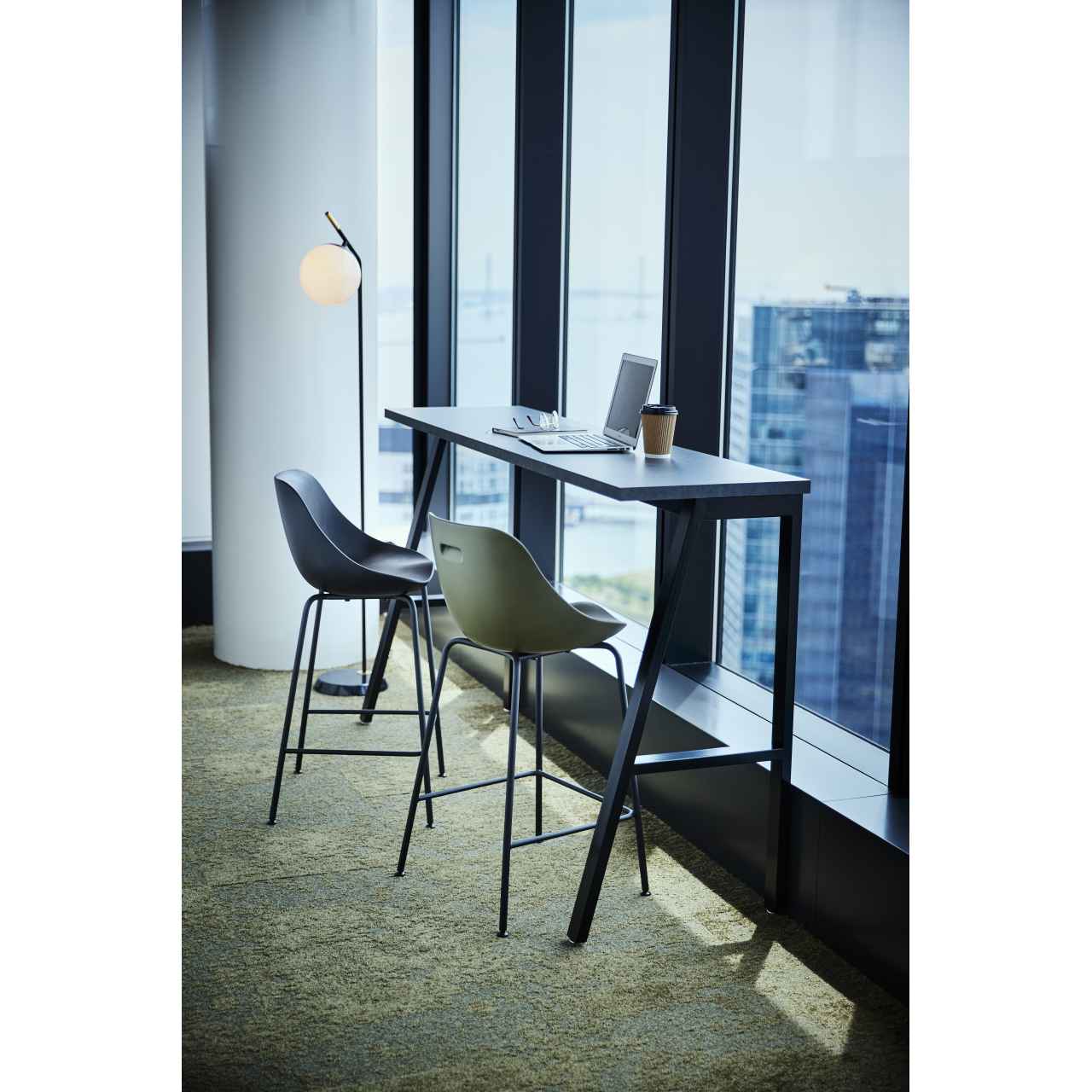 疲れないカウンターチェアの高さとは？選び方のポイントとおしゃれな